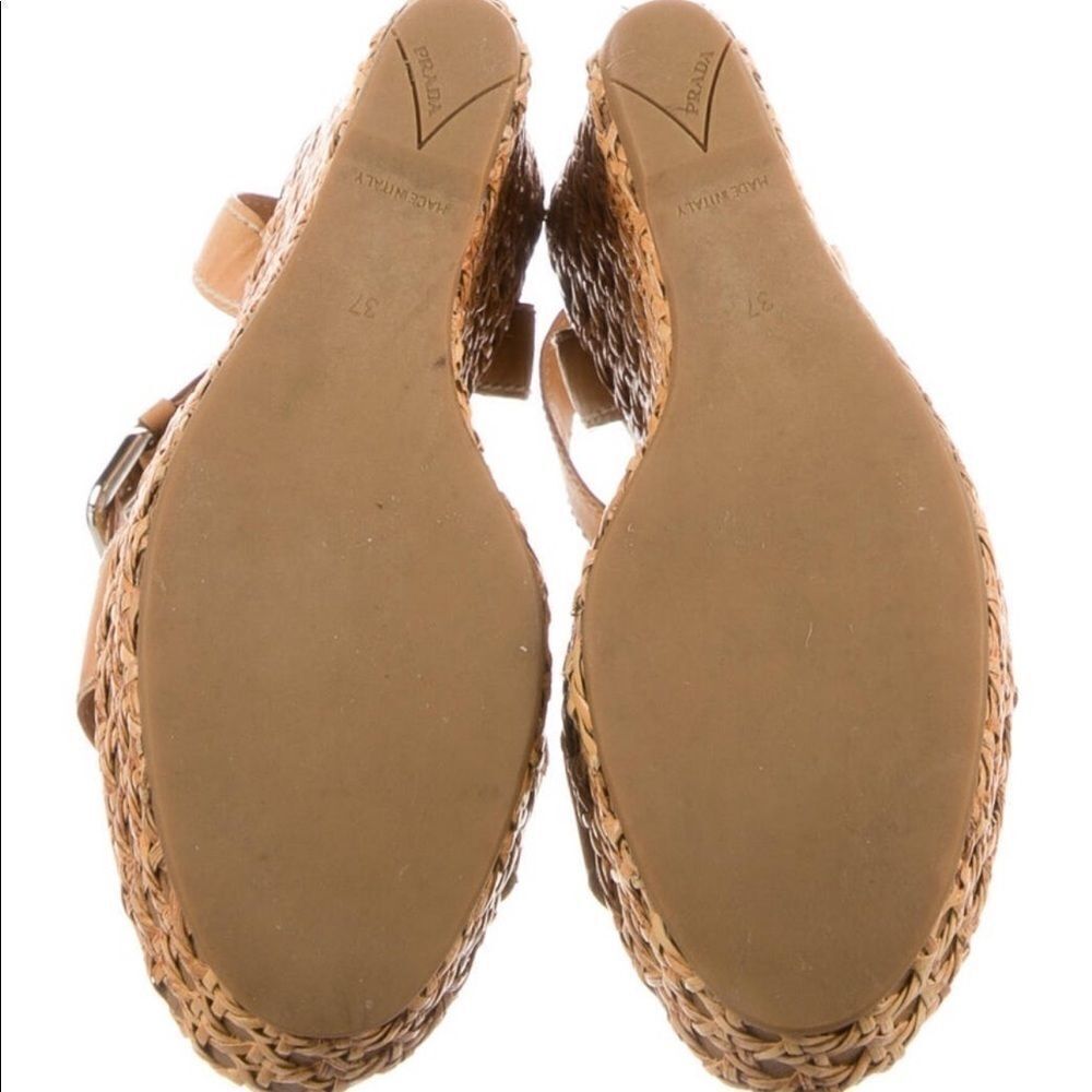 ‎Prada Tan Leather Rattan Sandals sz 7 - Picture 5 of 5